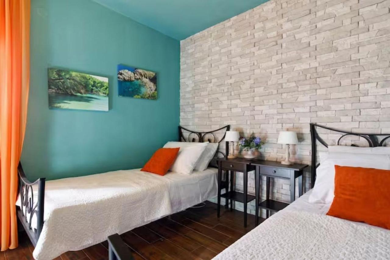 Kaštela Villa Tropica, Total Privacy, Tropical Garden And Private Pool מראה חיצוני תמונה