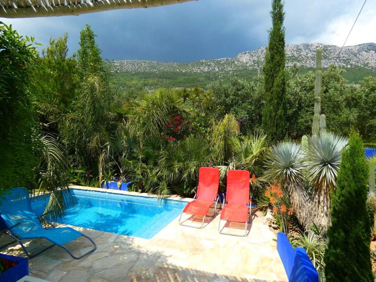 Kaštela Villa Tropica, Total Privacy, Tropical Garden And Private Pool מראה חיצוני תמונה