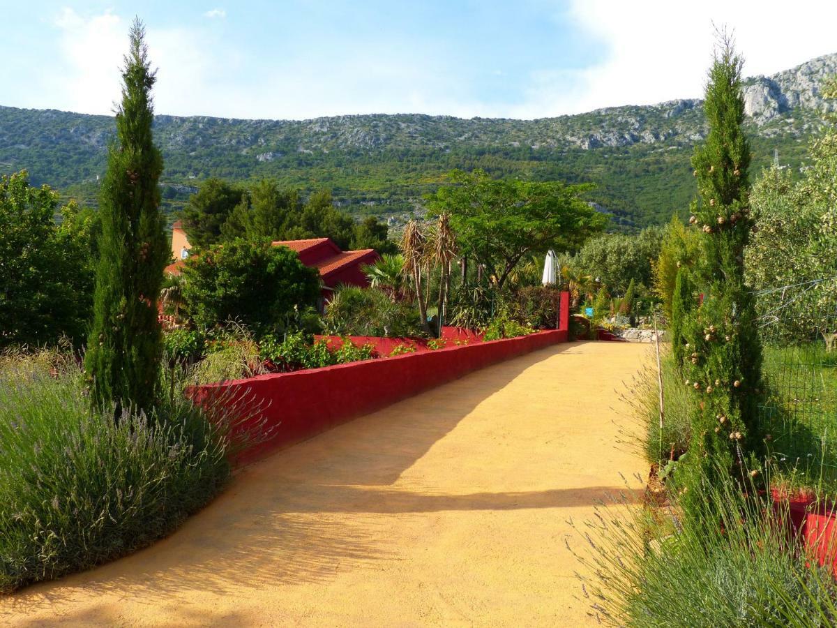 Kaštela Villa Tropica, Total Privacy, Tropical Garden And Private Pool מראה חיצוני תמונה