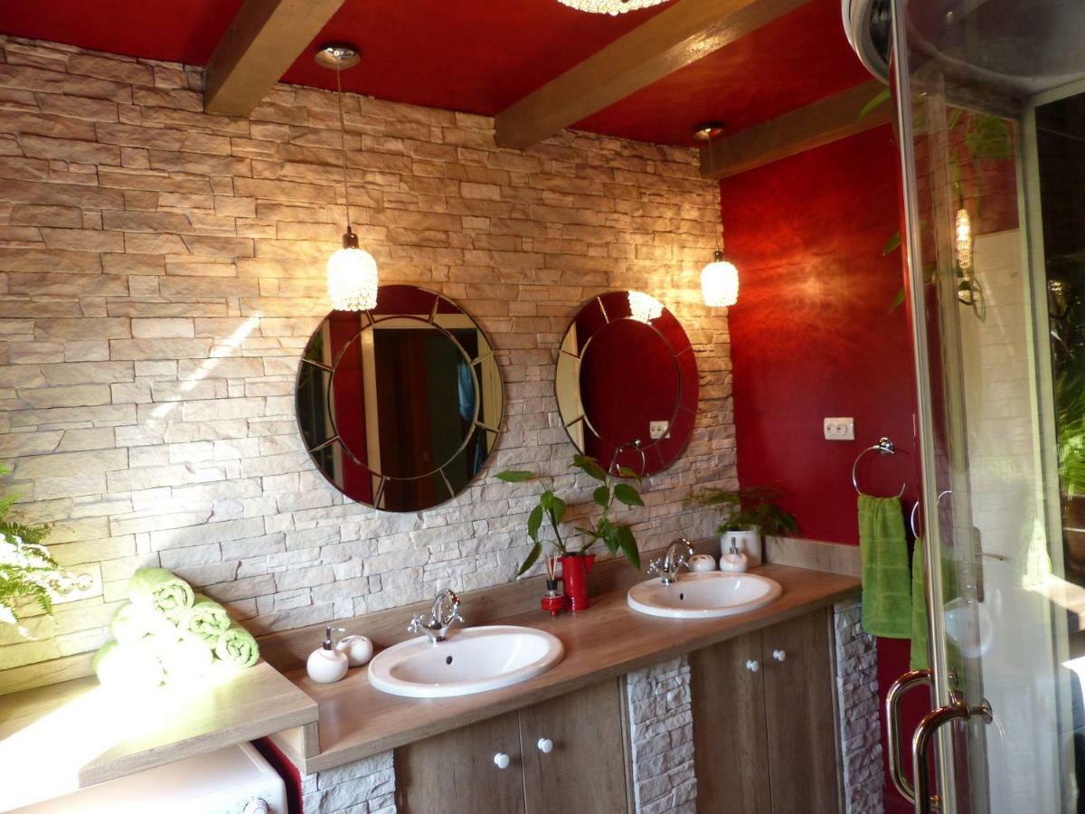 Kaštela Villa Tropica, Total Privacy, Tropical Garden And Private Pool מראה חיצוני תמונה