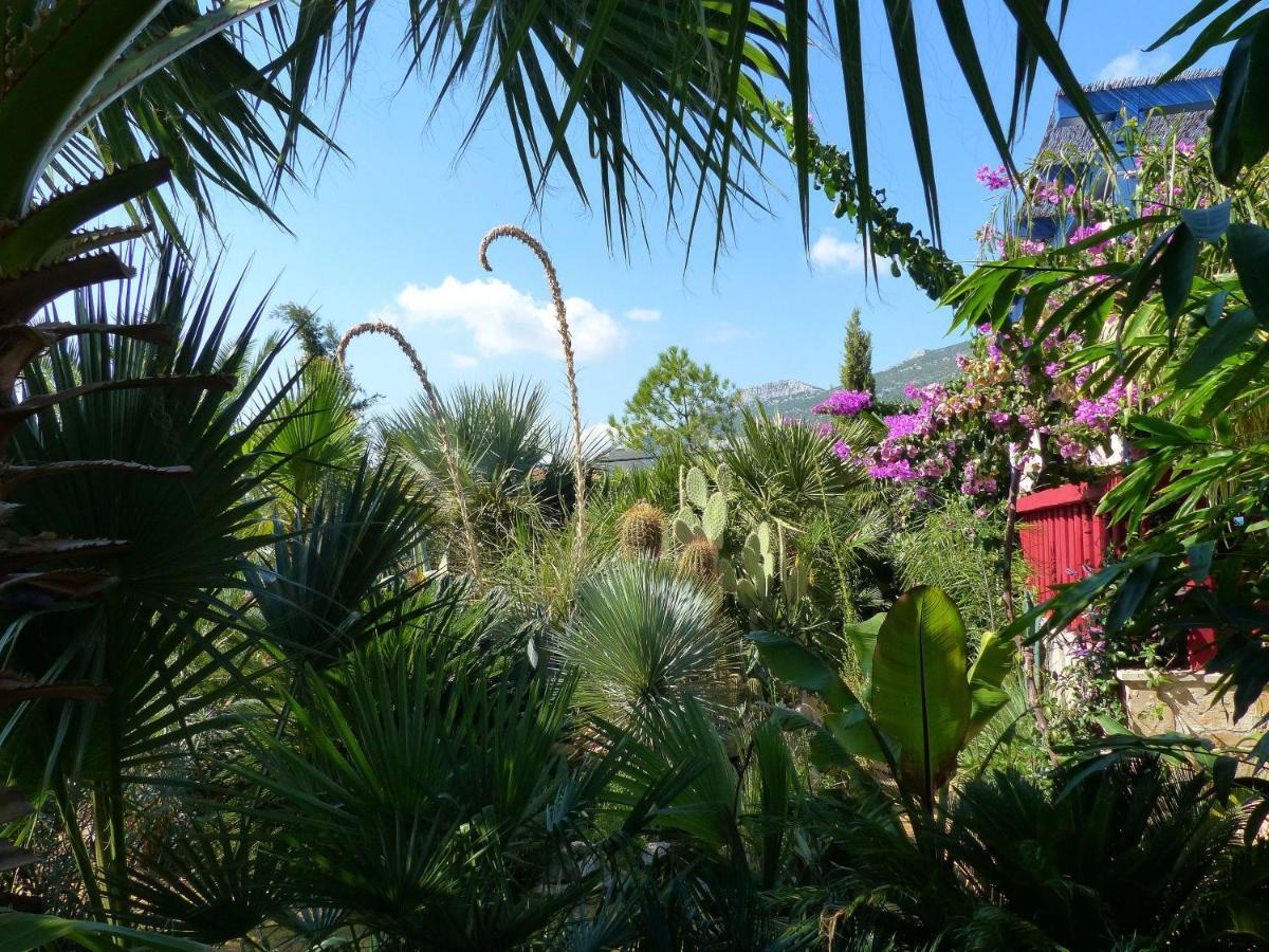 Kaštela Villa Tropica, Total Privacy, Tropical Garden And Private Pool מראה חיצוני תמונה